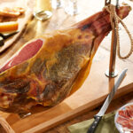 Jamón Serrano vs. Jamón Cocido: ¿Cuál es la Mejor Opción para tu Salud? Descúbrelo aquí